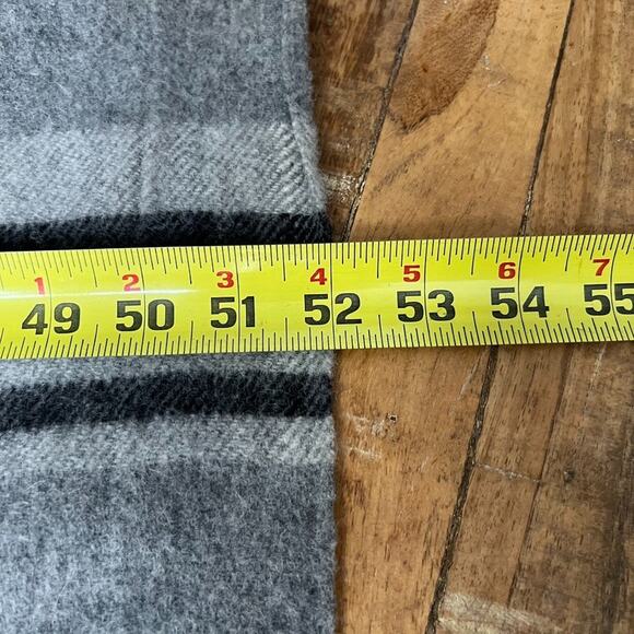 Lauren Ralph Lauren Throw Blanket Wool Blend Gray Plaid With Fringe 62"x52" - Picture 8 of 8